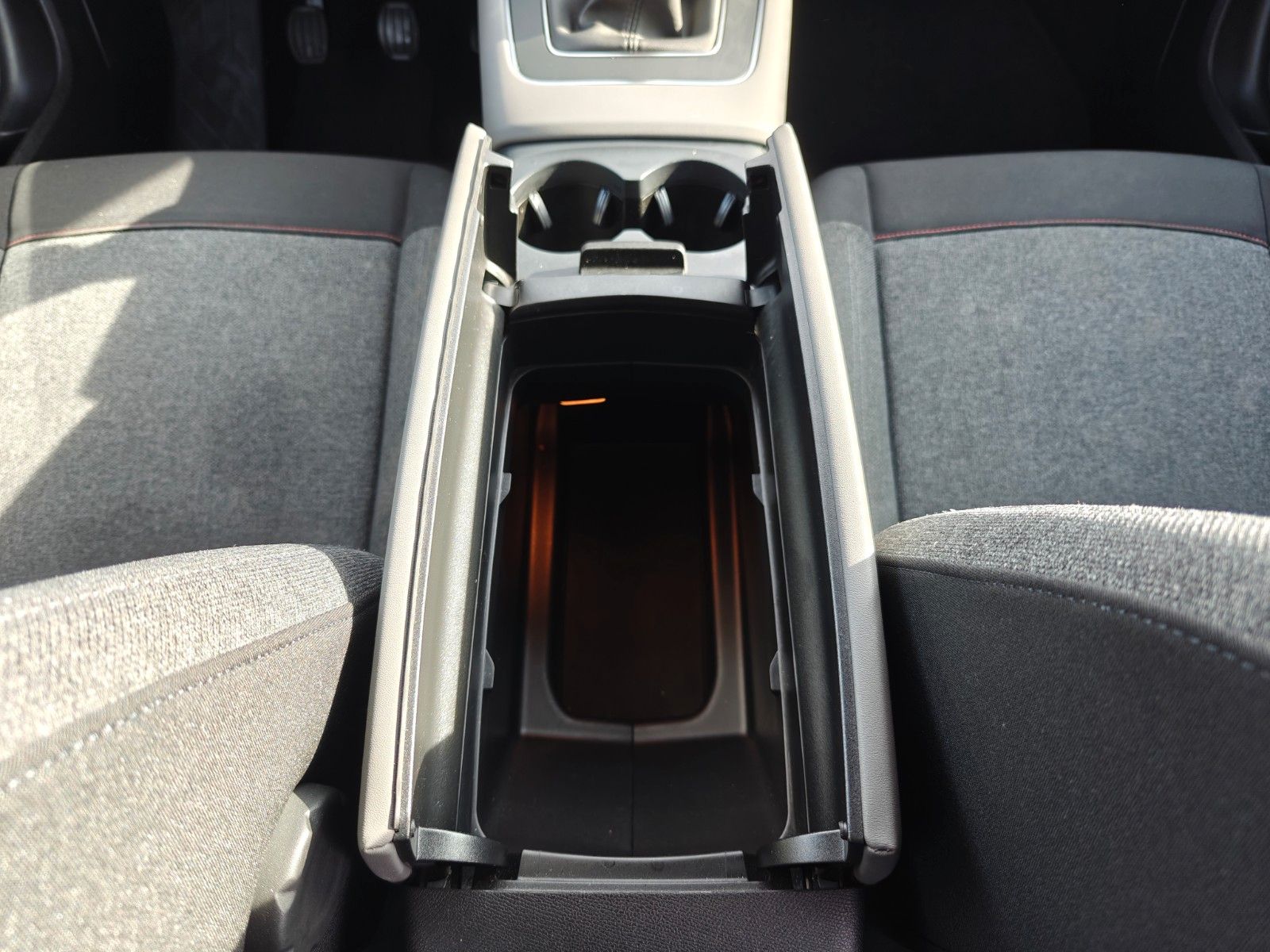 Fahrzeugabbildung Citroën C5 Aircross Live - Scheckheft, Zahnriemen Neu! -