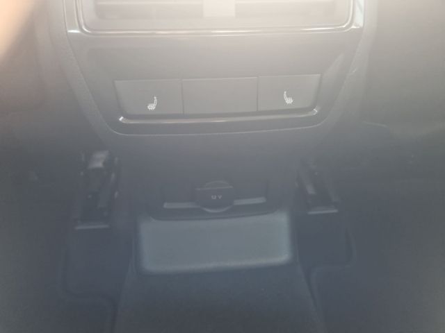 Fahrzeugabbildung SKODA Kodiaq 1.5 TSI DSG Clever NAVI MATRIX-LED