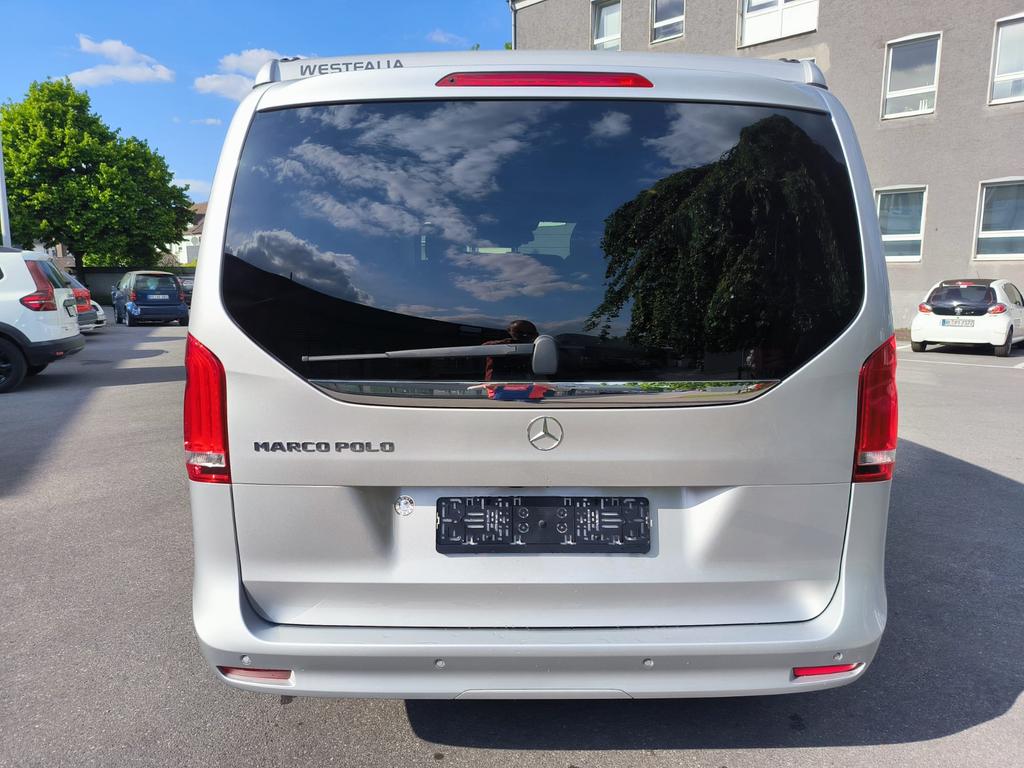 Mercedes-Benz V 220