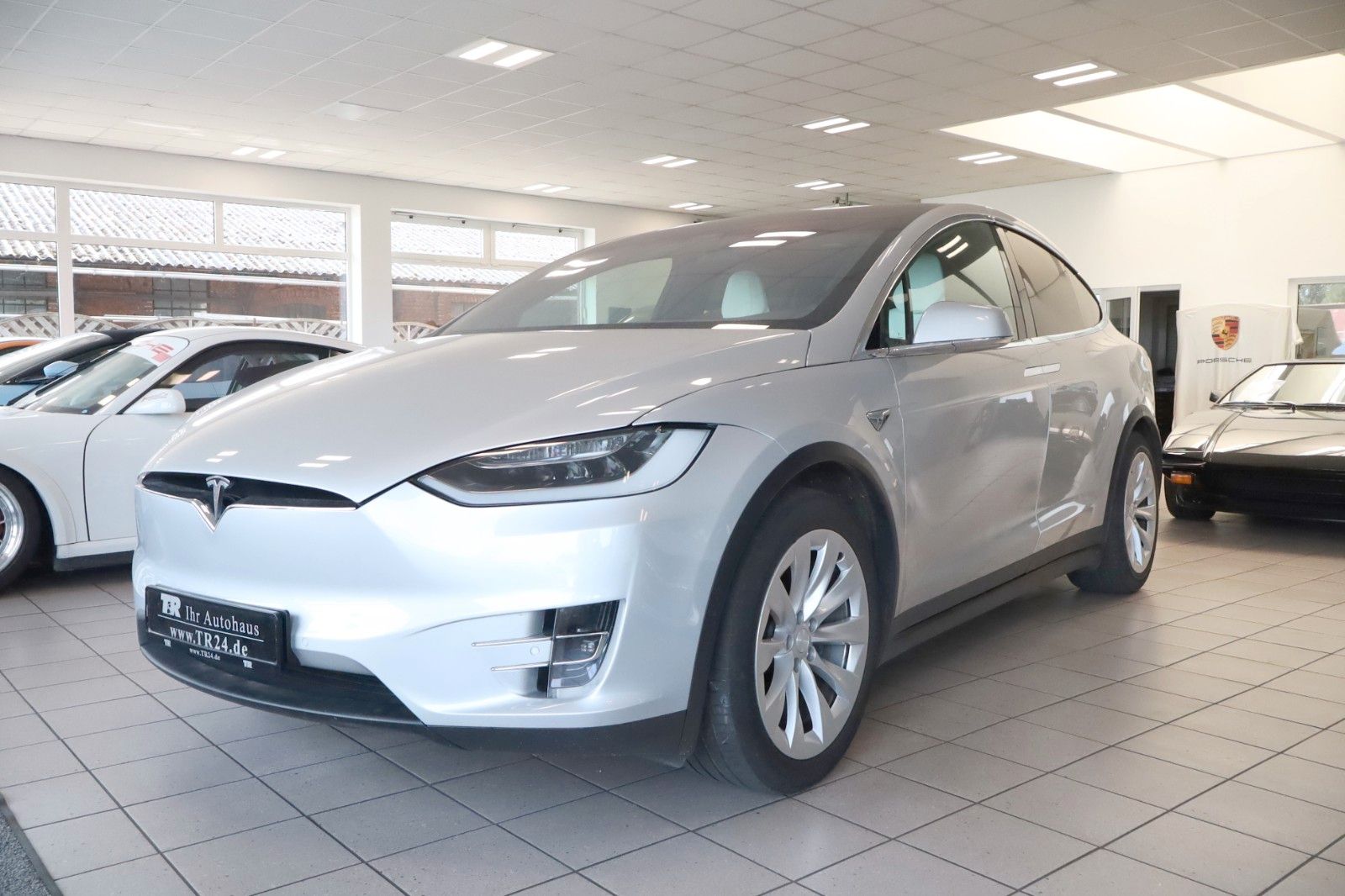 Fahrzeugabbildung Tesla Model X 90D  Premium-Update, Autopilot, AHK