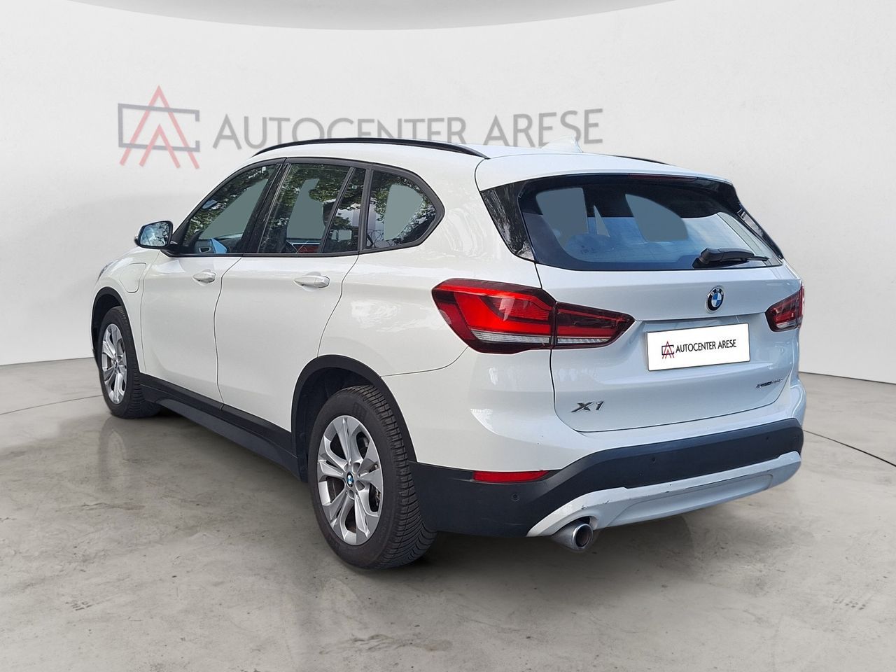 BMW X1 xdrive25e Business Advantage auto imagem 2