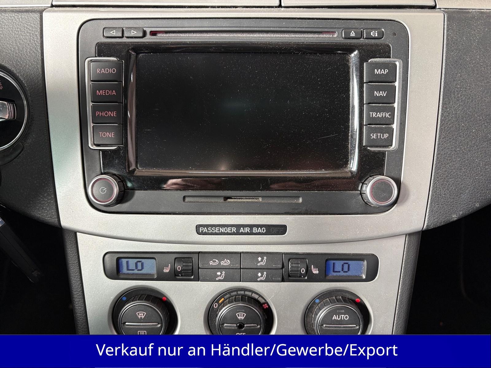 Volkswagen Passat 2009 — photo 13
