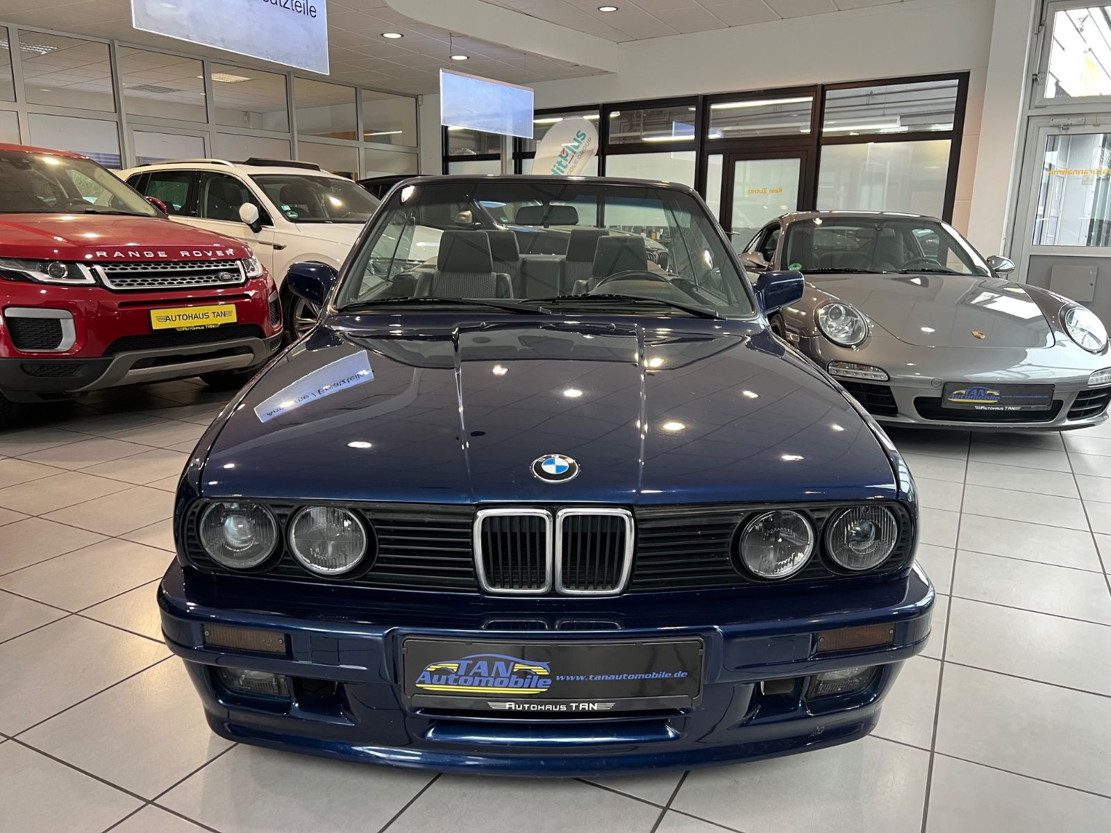Fahrzeugabbildung BMW 325i E30 Cabrio M Technik 2 LAST EDITION *1of250