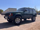 Jeep Cherokee Sport 2.5 TD Sport - Jeep Cherokee mit Diesel-Antrieb: 2.5
