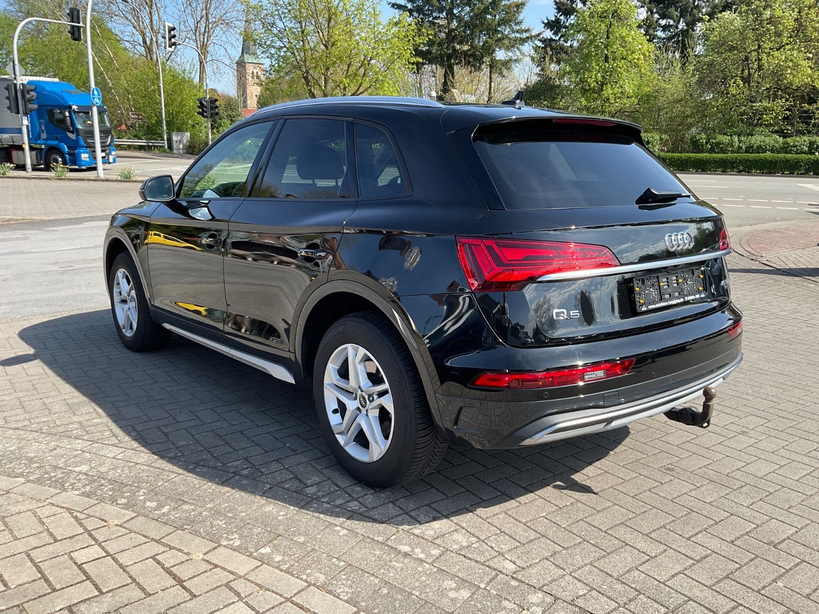 Fahrzeugabbildung Audi Q5 40 TDI S tronic quattro,Kamera,AHK,Navi,ACC