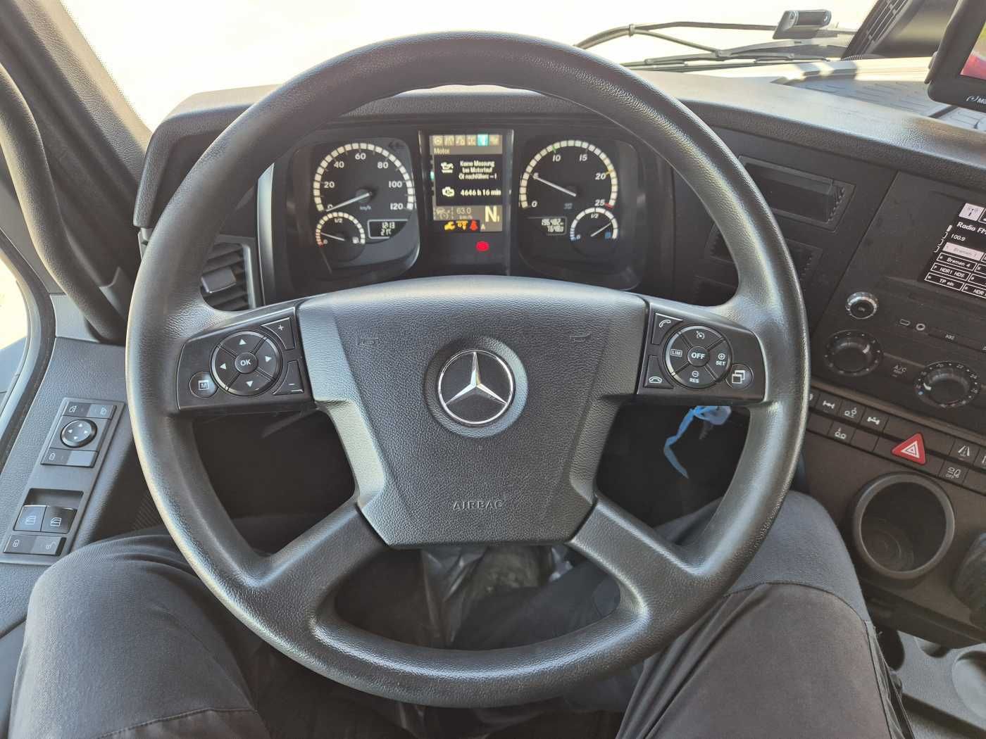 Fahrzeugabbildung Mercedes-Benz Antos 2540 LnR 6x2 LBW Schiebeplanen AHK