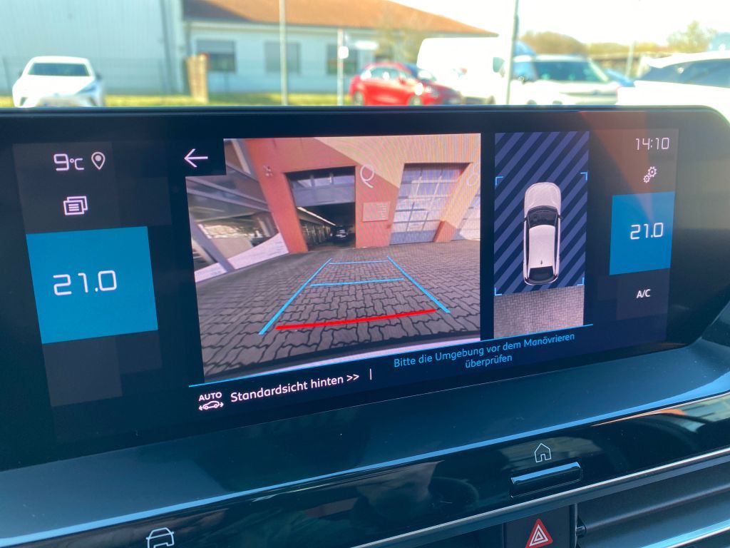 Fahrzeugabbildung Citroën C4 PureTech 130 S&S EAT8 SHINE *Sitzh. vorn*