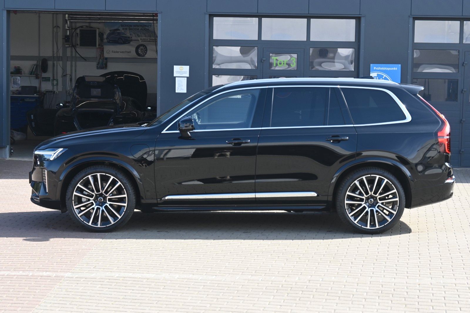 Fahrzeugabbildung Volvo XC90 Ultra Bright T8 AWD Recharge*LUFT*PANO*STHZ