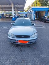 Ford Mondeo 1.8 81 kW Ambiente Ambiente - Ford Mondeo Ambiente mit Benzin-Antrieb