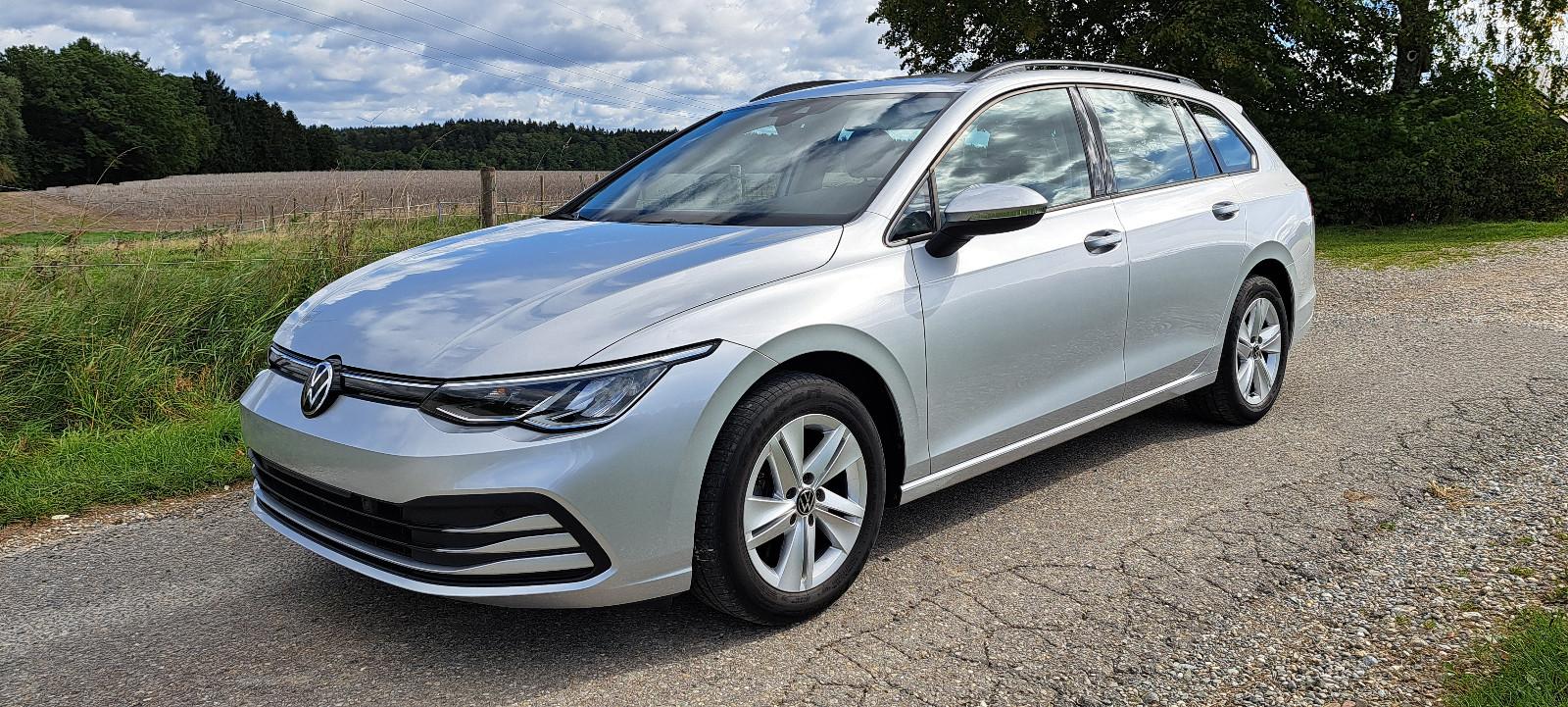 Volkswagen Golf VIII Variant Life
