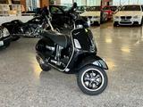 Vespa GTS 300 - VESPA SCHWARZ
