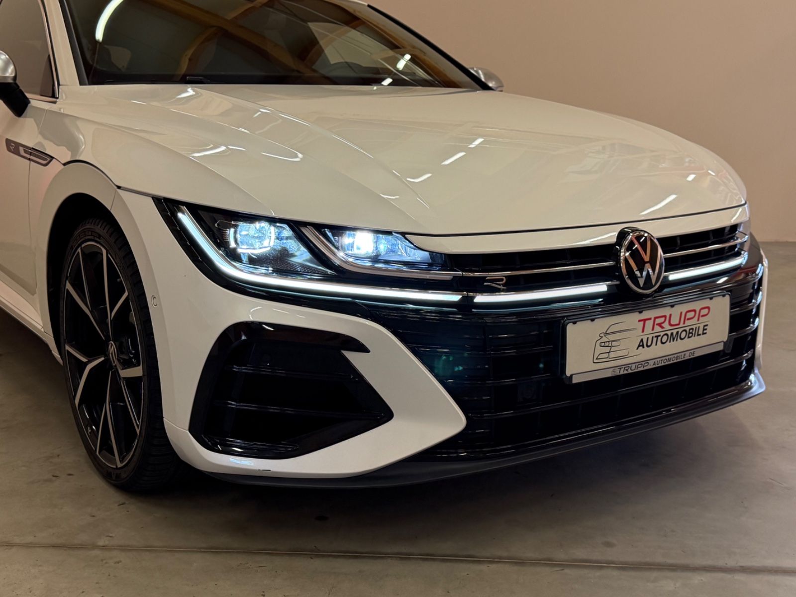 Volkswagen Arteon SB R 4Motion/PANO/AHK/IQ-Light/HUD/R-KAM foto 7