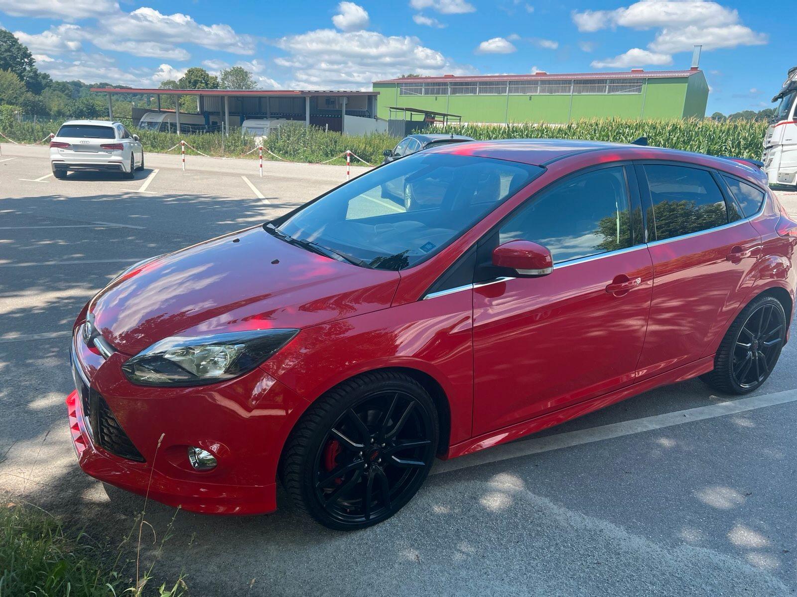 Ford Focus 2013 — двигун 160 HP (118kW)