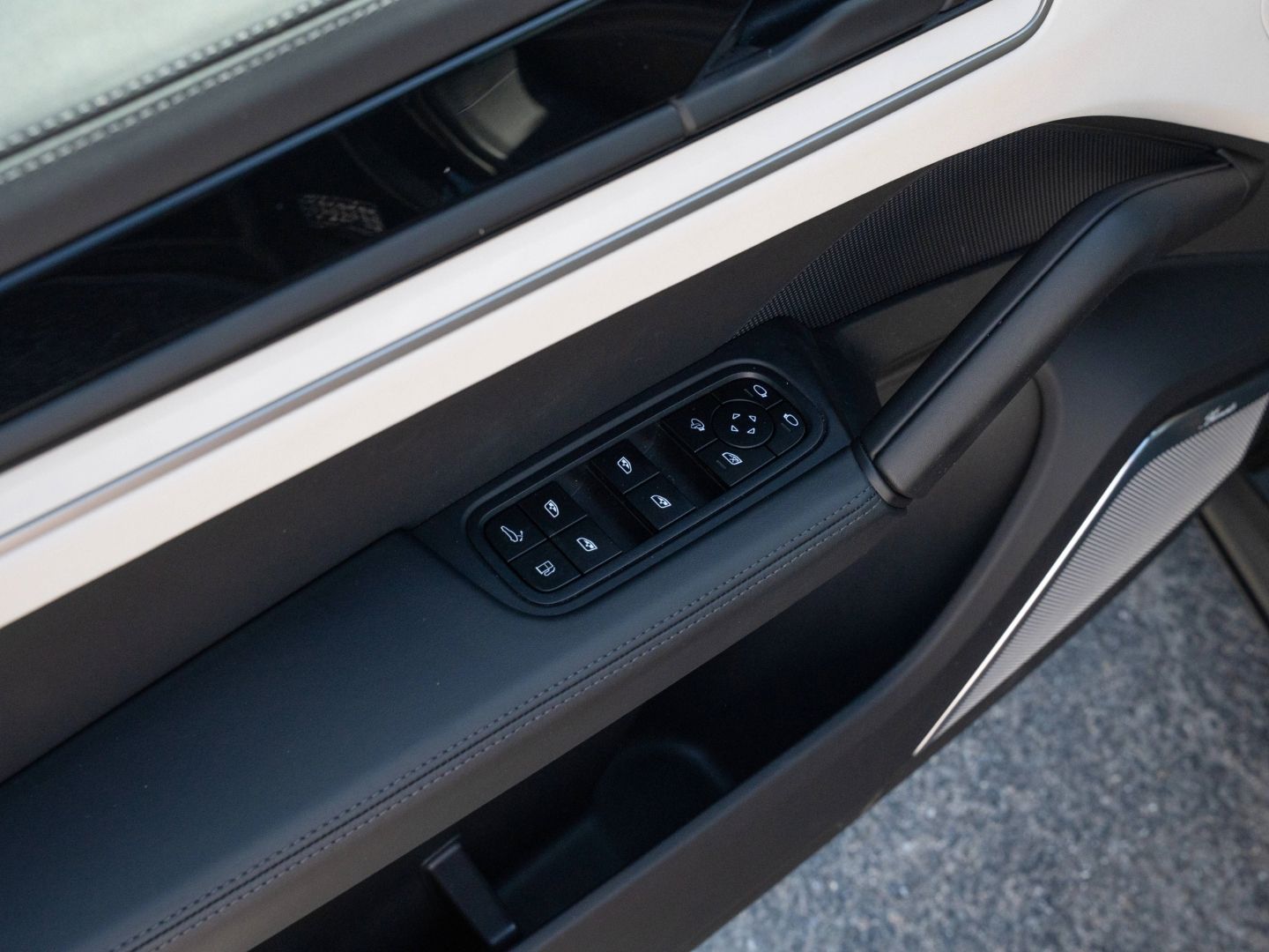 Porsche Cayenne Turbo E-Hybrid PDCC AHK Pano HUD 22'' foto 25