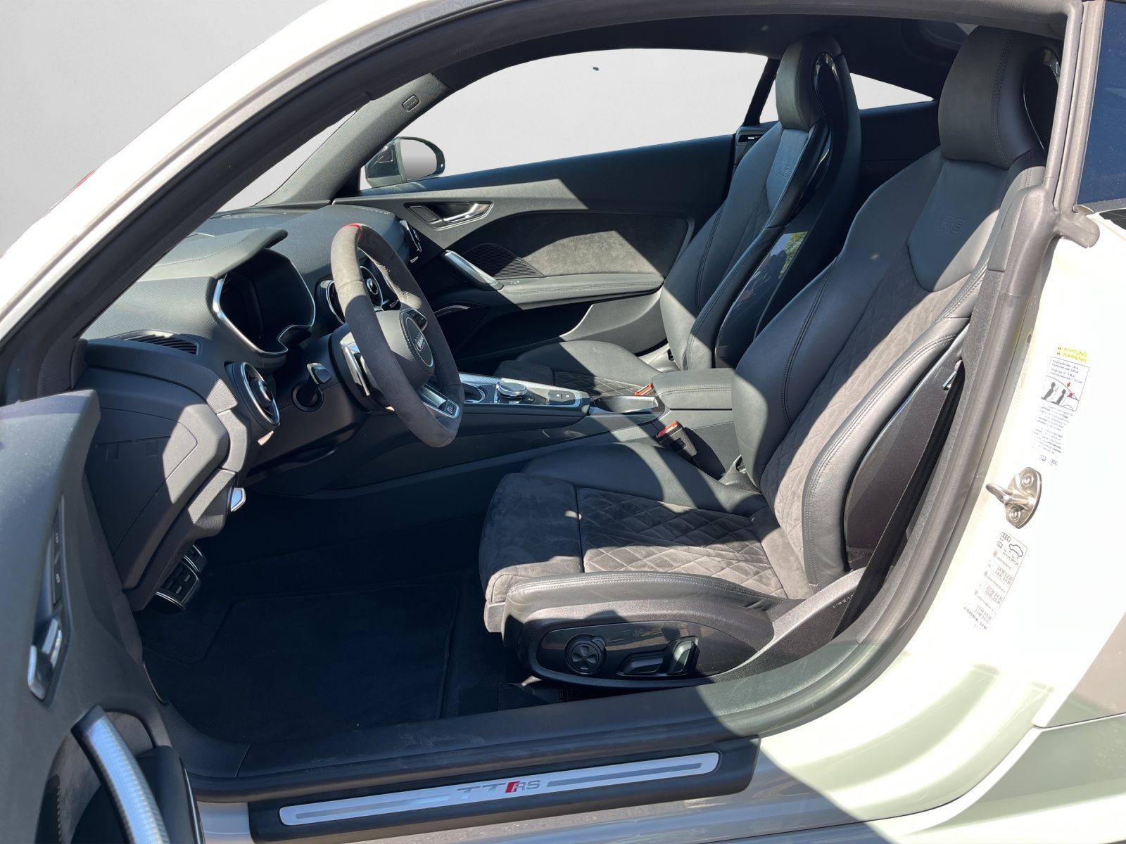 Audi TT RS - Bild 12
