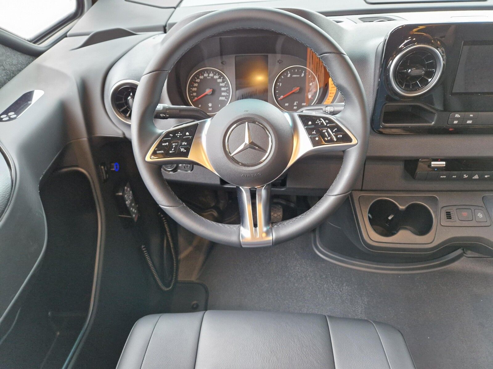 Fahrzeugabbildung Niesmann + Bischoff Arto 88 Verfügbar ab Okt. 2026