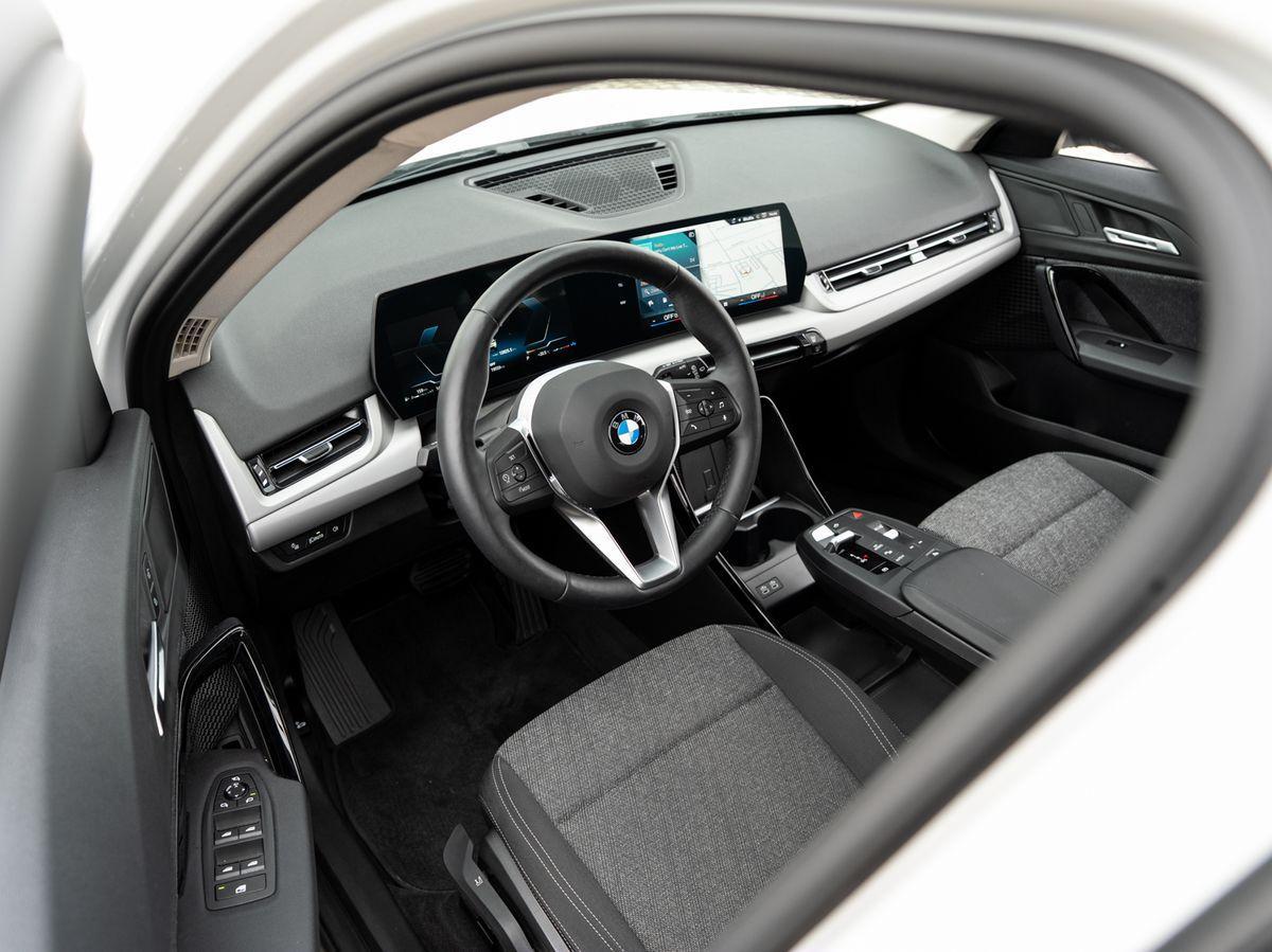 BMW X1 sDrive20i AHK AdLED Aktivsitz KoZg Spiegelpak, миниатюра 8