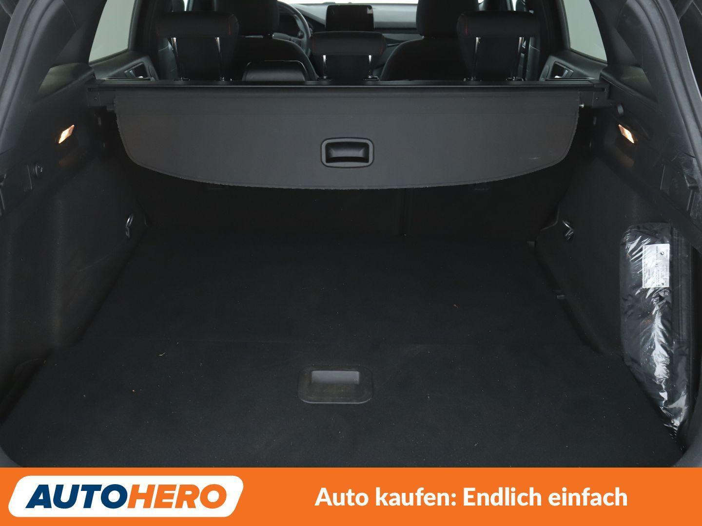 Ford Focus 1.0 EcoBoost ST-Line*NAVI*LED*SPUR*PDC*SHZ