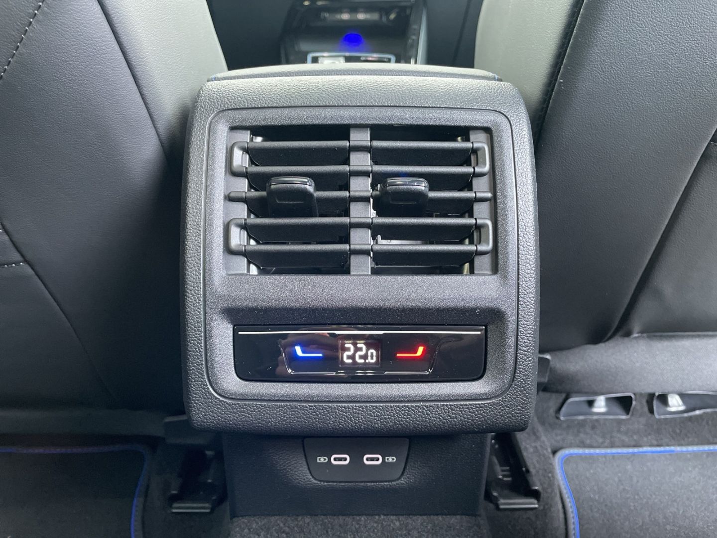 Golf R VIII 2.0 4Motion Black Edition Akrapovice