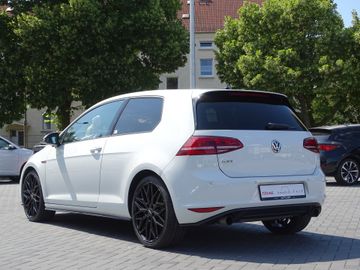 Volkswagen Golf - 3