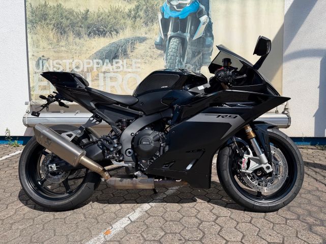 Yamaha YZF-R9 wie Neu viel zubehör, inkl Akra