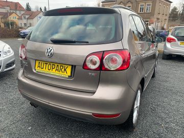 Volkswagen Golf - 5