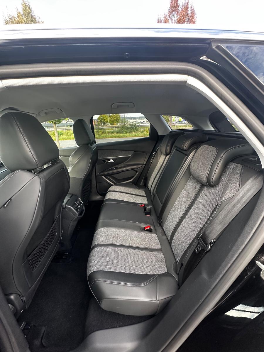 Peugeot 3008 2.0 BlueHDi 180 EAT8 Allure 