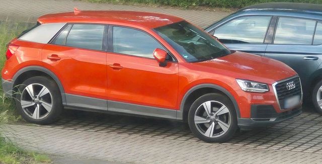 AUDI Q2 AHK Virtual Cockpit unfallfrei Head up