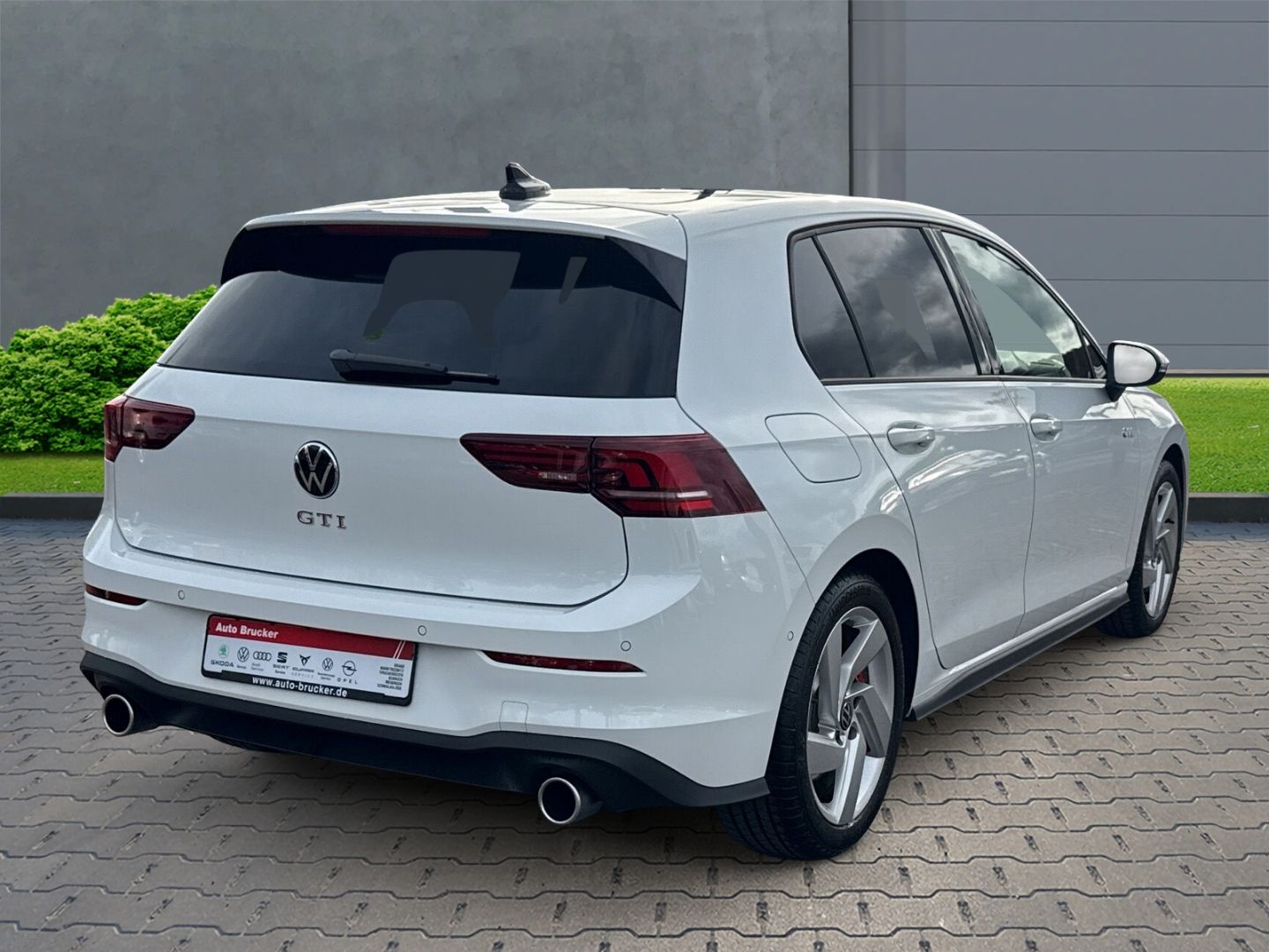 Volkswagen Golf VIII 2.0 TSI GTI Rückfahrkamera Sitzhzg Spo foto 4