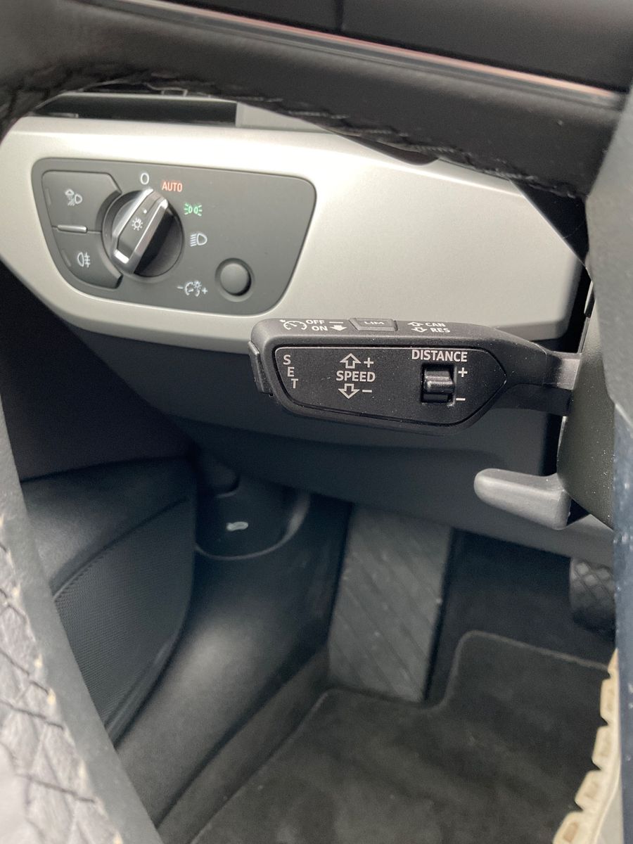 Fahrzeugabbildung Audi A4 Avant 40 TFSI S tronic S line,AHK,ACC,Virtual