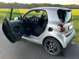 Smart EQ ForTwo coupé 60kW in silber 22kW Schnelllader - Smart