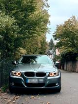 BMW 320i. Schaltgetriebe. TÜV neu - BMW 320 aus 2009: Kombi