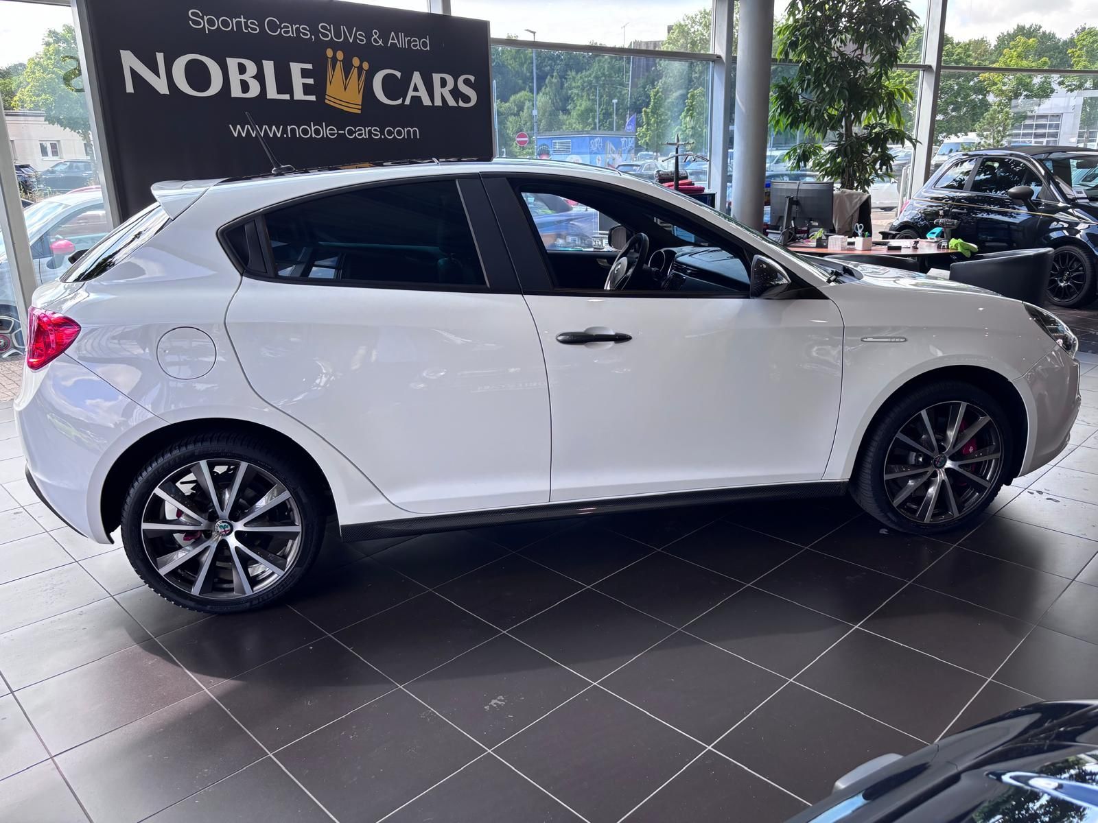 Fahrzeugabbildung Alfa Romeo Giulietta Sport Leder XENON NAVI GSD