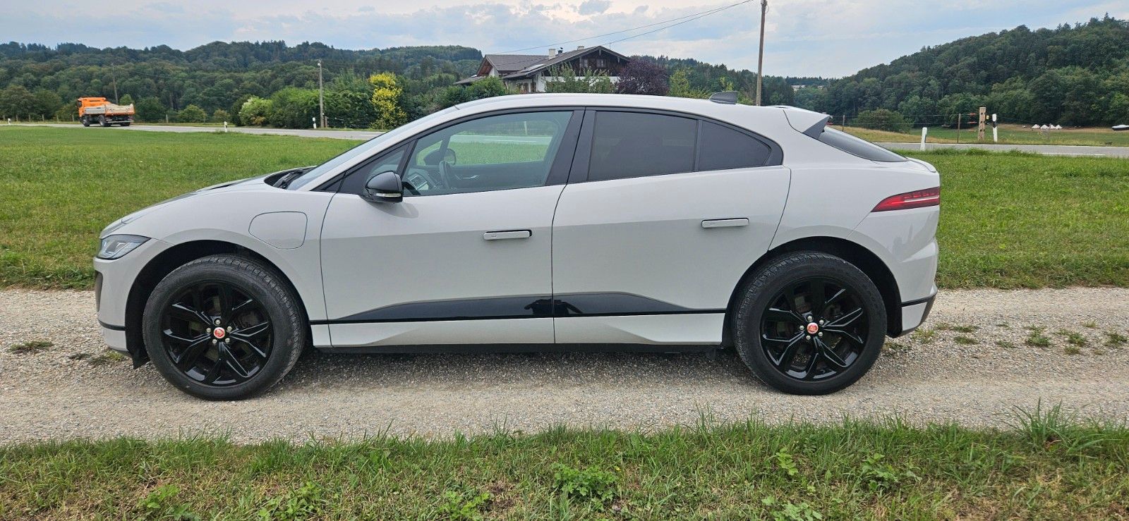 Jaguar I-Pace 92SoH,Harman Kardon.Performance Seats,8- imagem 2