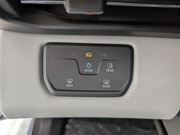 Ford Explorer Select RWD