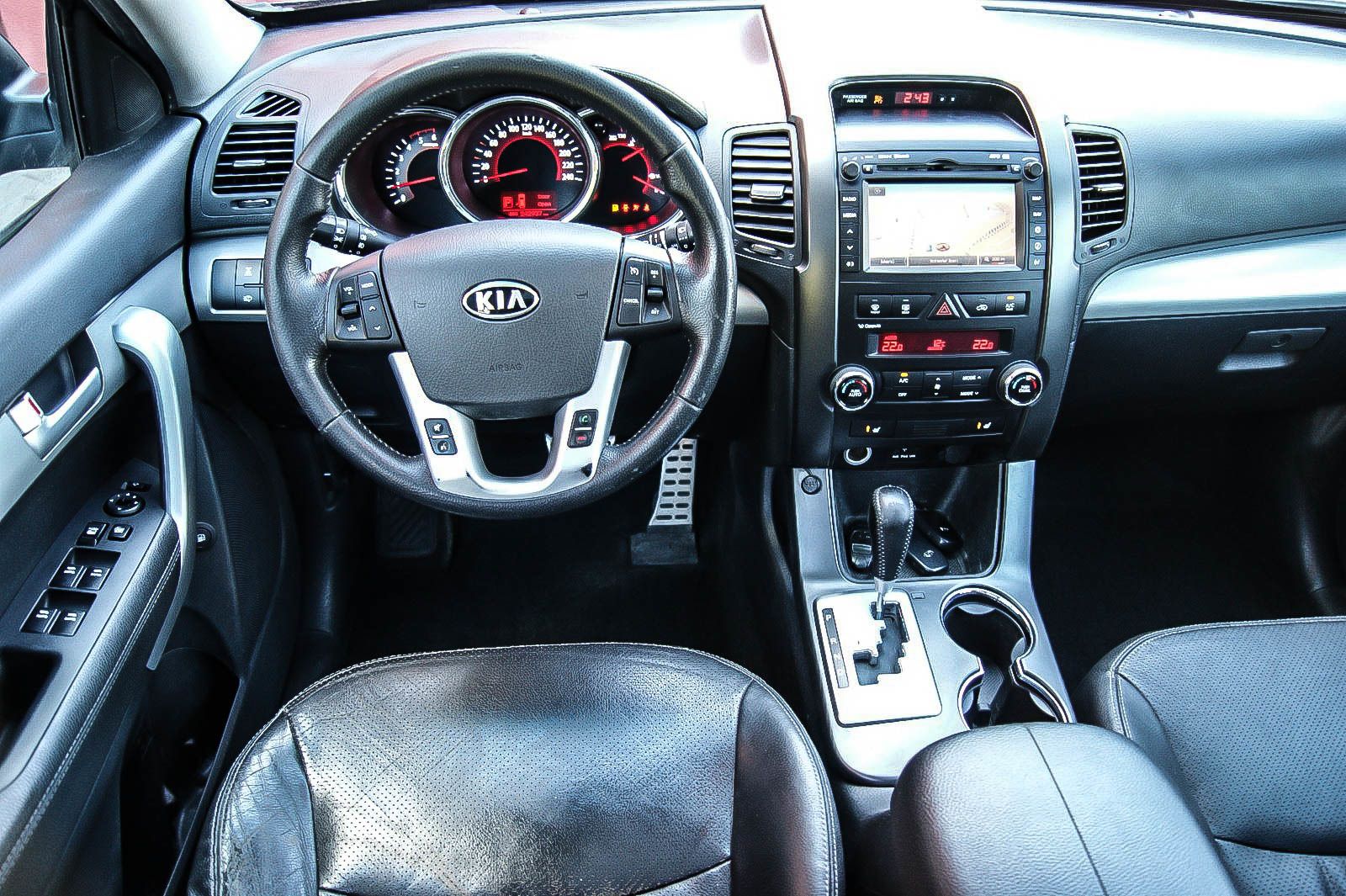 Fahrzeugabbildung Kia Sorento 2.2CRDi Spirit 4WD 7SITZE PANORAMA XENON