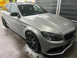 Mercedes-Benz C 63 Mercedes-AMG Liebhaber-und Sommerfahrzeug