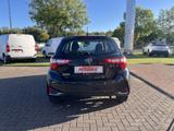 Toyota Yaris 1.0 VVT-i Team Deutschland - Toyota Yaris mit Benzin-Antrieb: Team