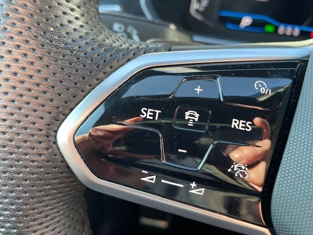 Tiguan R-Line 2.0 TSI 4Motion  BlackStyle Matrix