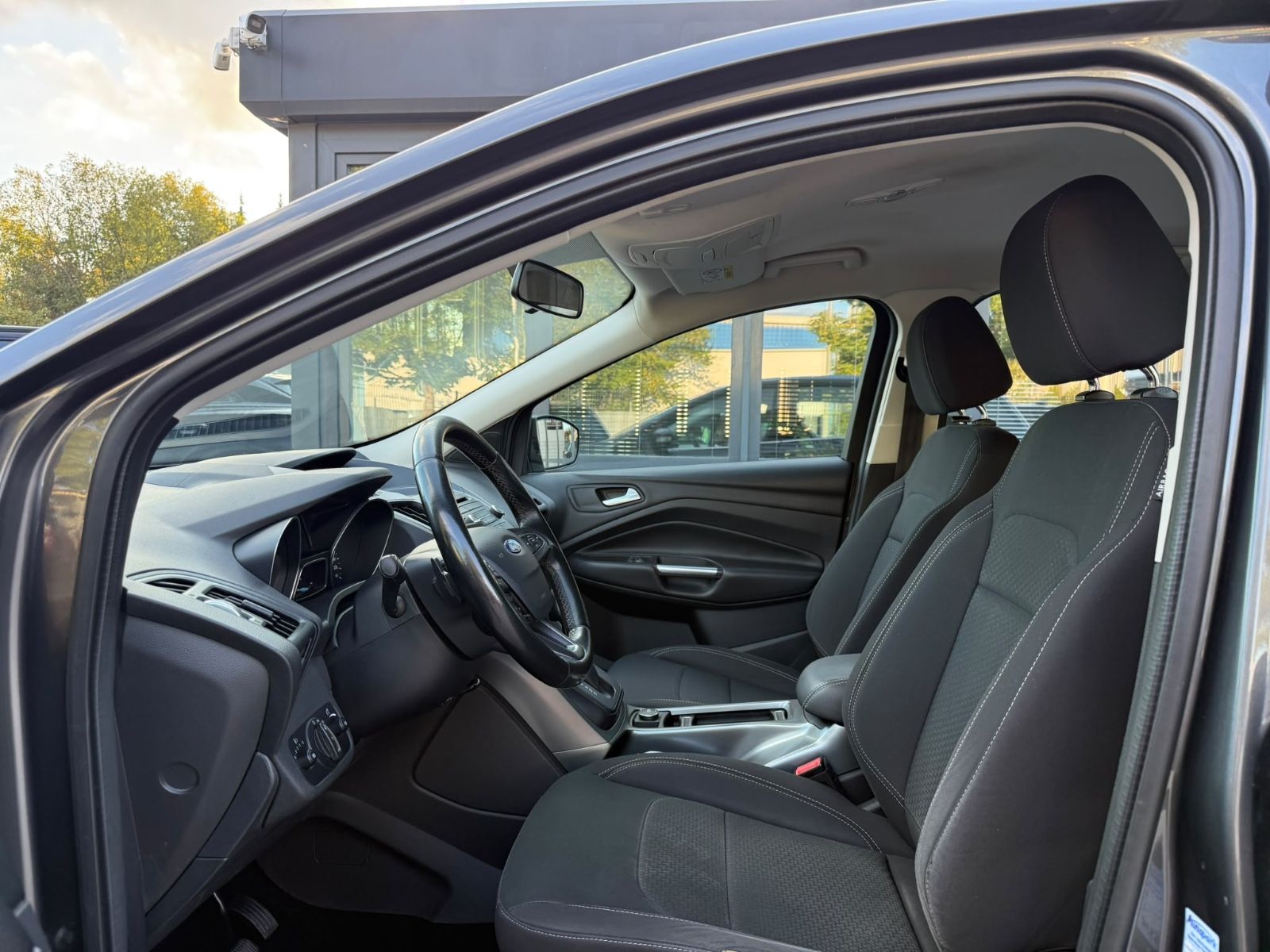 FORD Kuga Kuga 2,0 TDCI Automatik* Trend*Allradsystem*, Ansicht 9