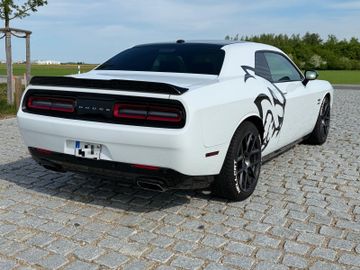 Dodge Challenger - 6