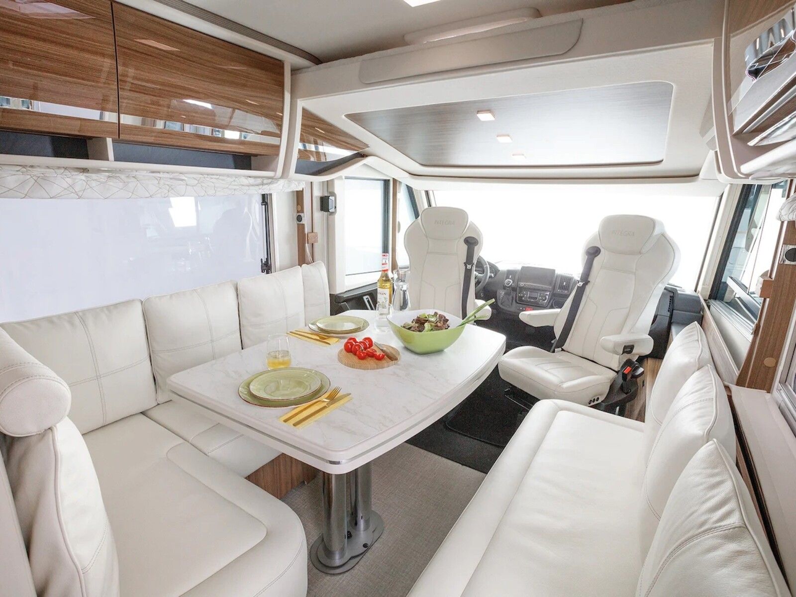 Fahrzeugabbildung Eura Mobil Integra Line GT IL 726 EF Mondial+, Mark. ,170PS