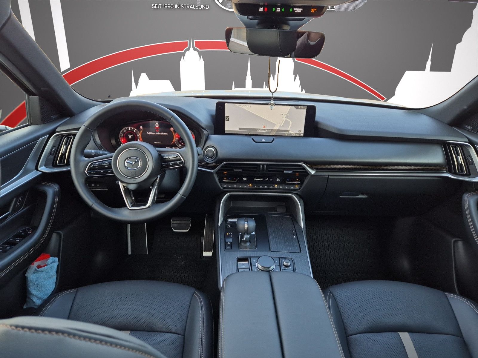 Fahrzeugabbildung Mazda CX-80 2.5 PHEV Homura Plus CAPTAIN SEATS