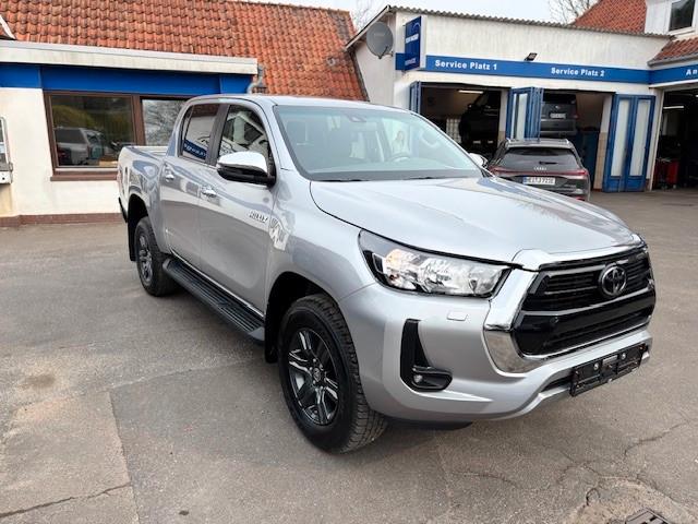 Toyota Hilux Double Cab 4x4 SH Navi Autom. Kamera