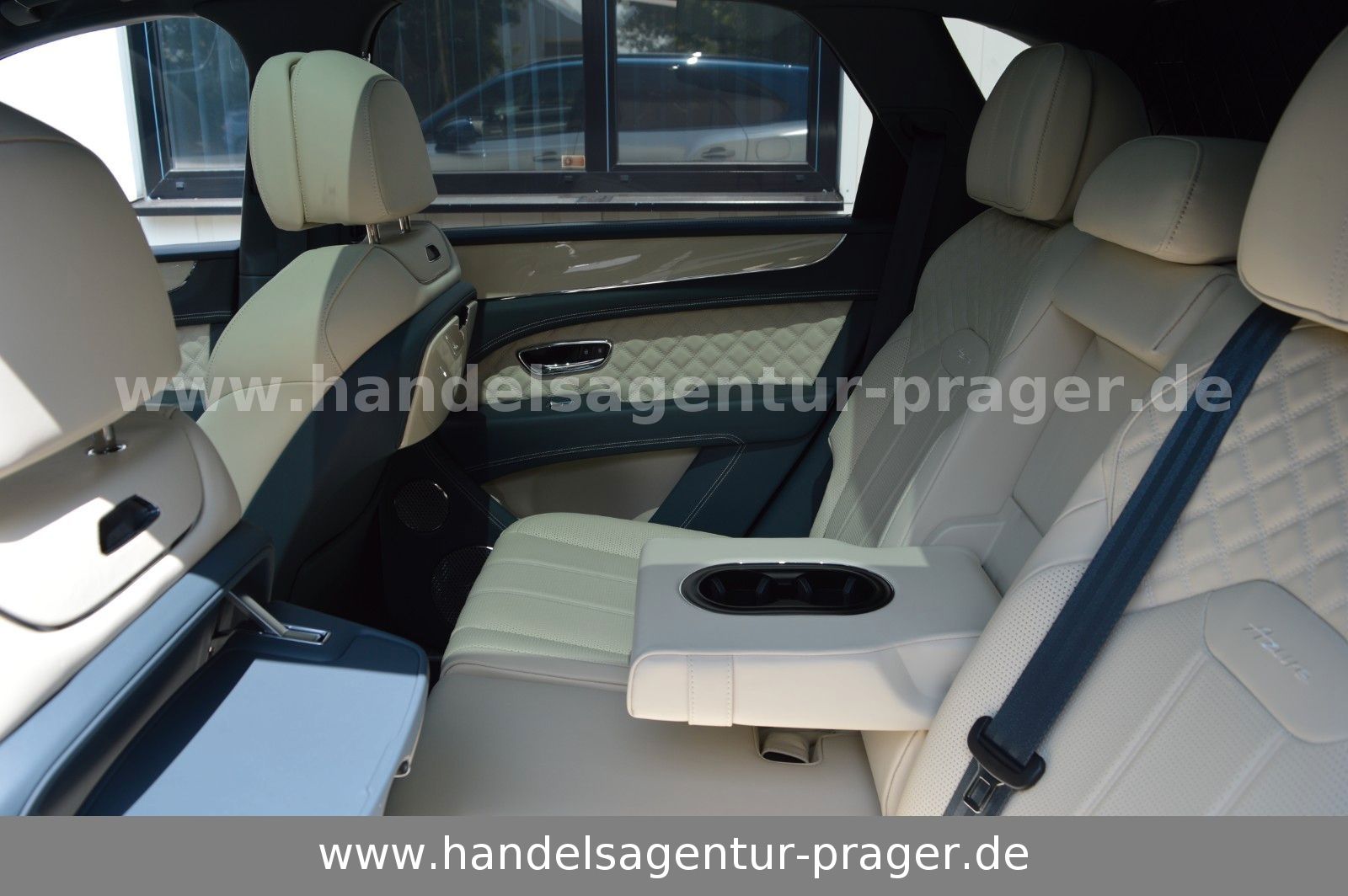 Bentley Bentayga 3.0 Hybrid Azure 4WD Autom. foto 25