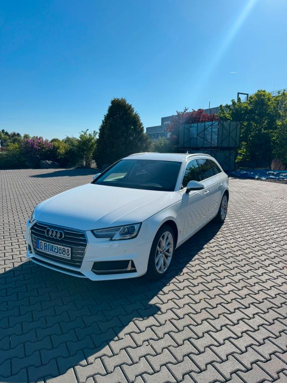 Image of Audi A4