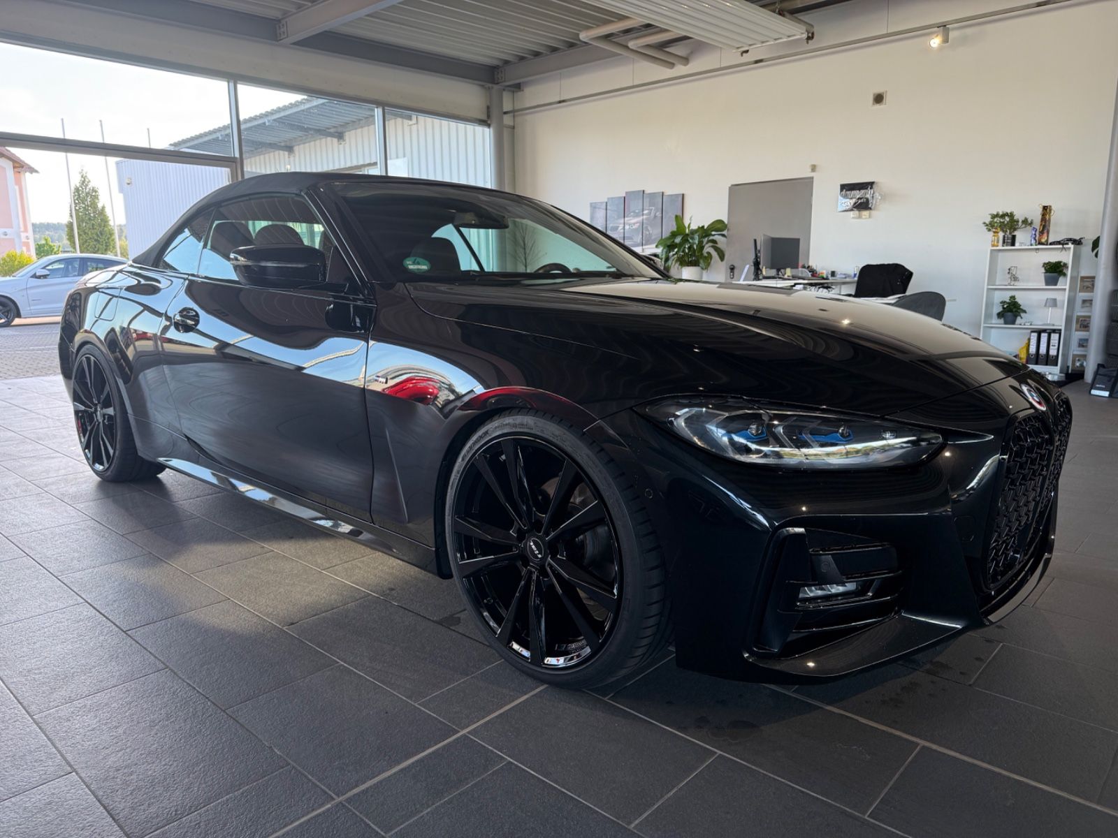 Fahrzeugabbildung BMW 420d Cabrio *M Sport*Laser*ACC*Hifi*LHZ*RFK*HUD*