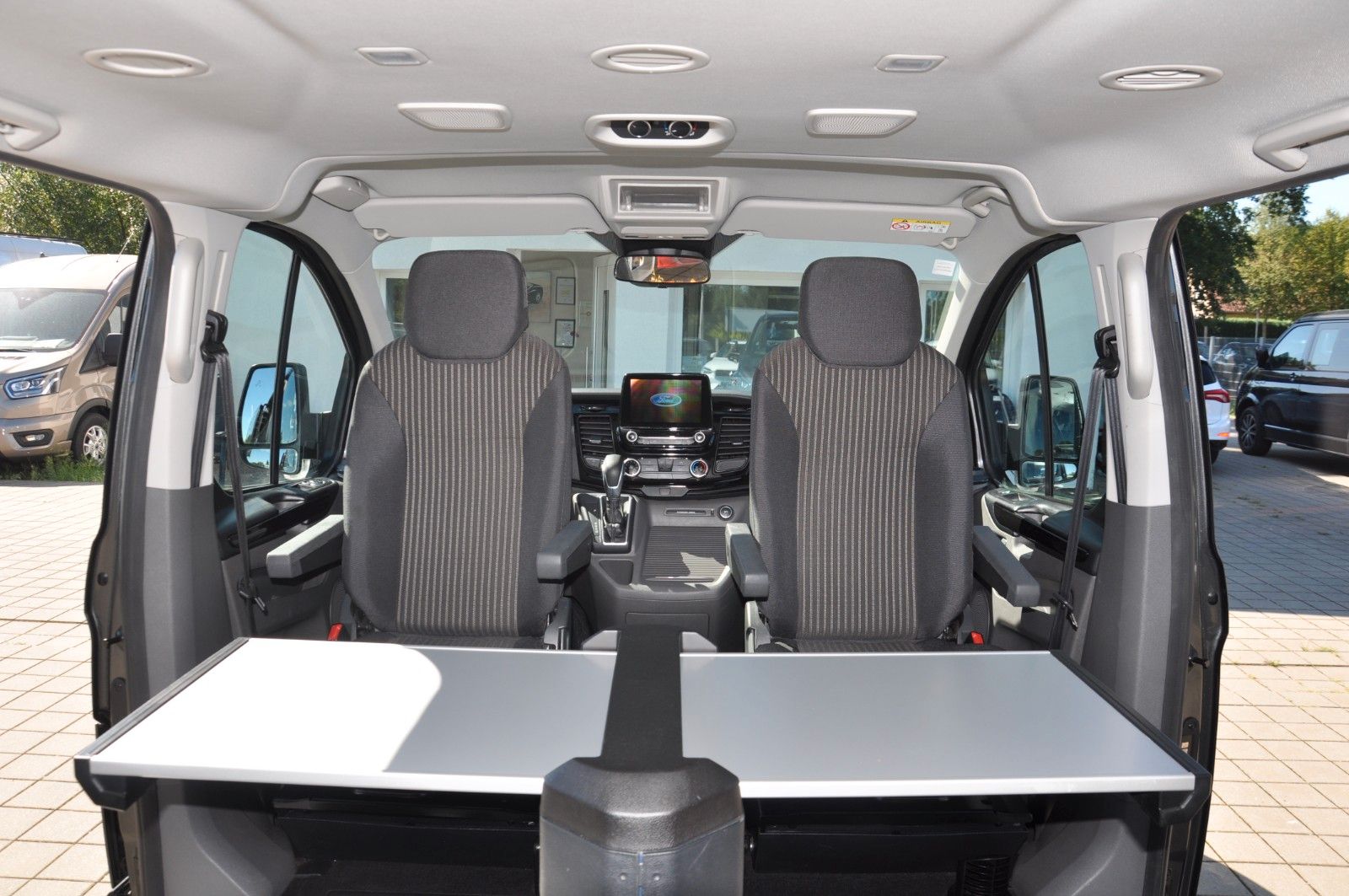 Ford Tourneo Custom L1 EUROLINE Aut BETT-TISCH-STANDH foto 23