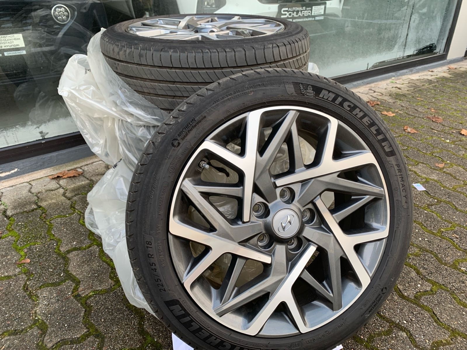 Fahrzeugabbildung Hyundai KONA 1.6 GDI Edition 30+ Hybrid Navi LED 1Hd