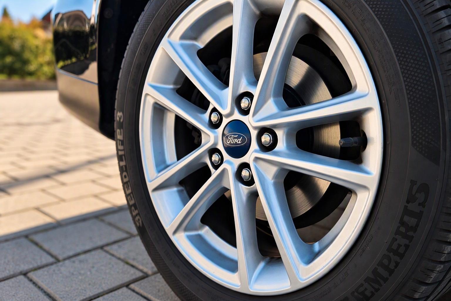Ford Focus 2015 — photo 7